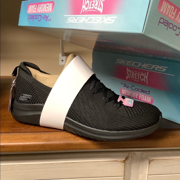 Women’s Skechers Ultra Flex 2.0 - Flash Illusion. Color black. - Picture 7 of 9